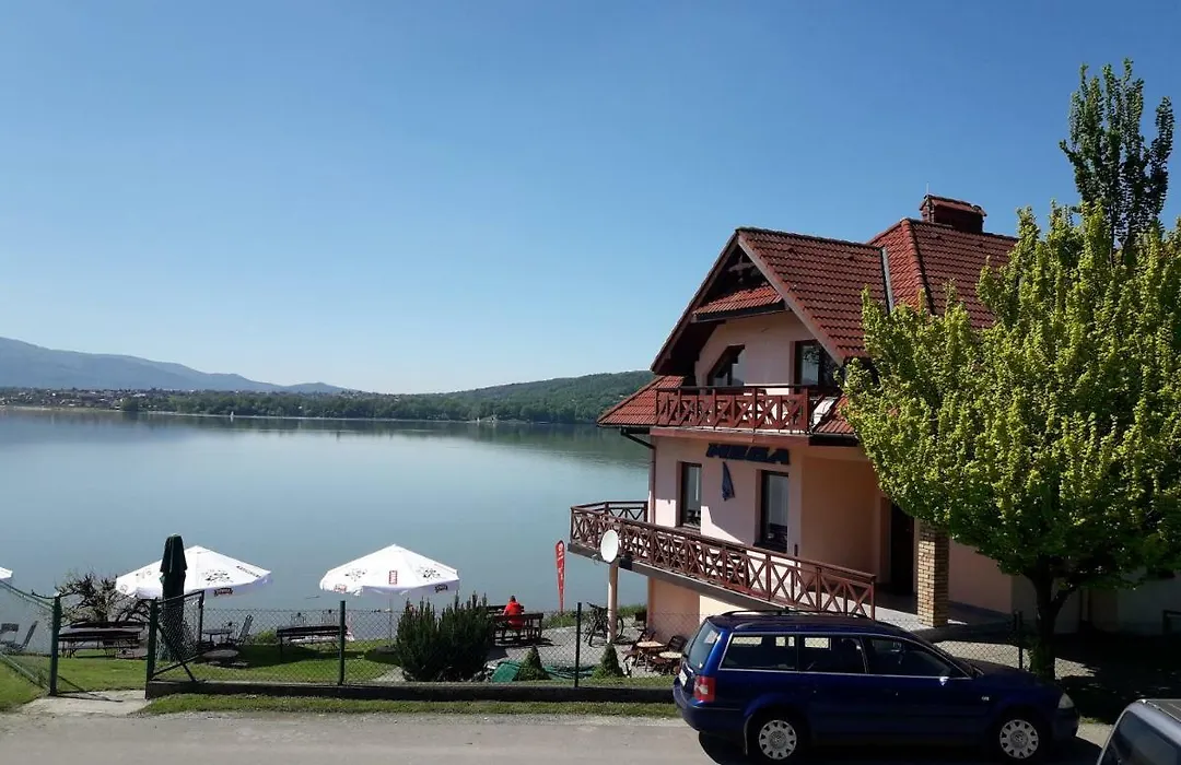 O.W. LAZUR nad jeziorem-1